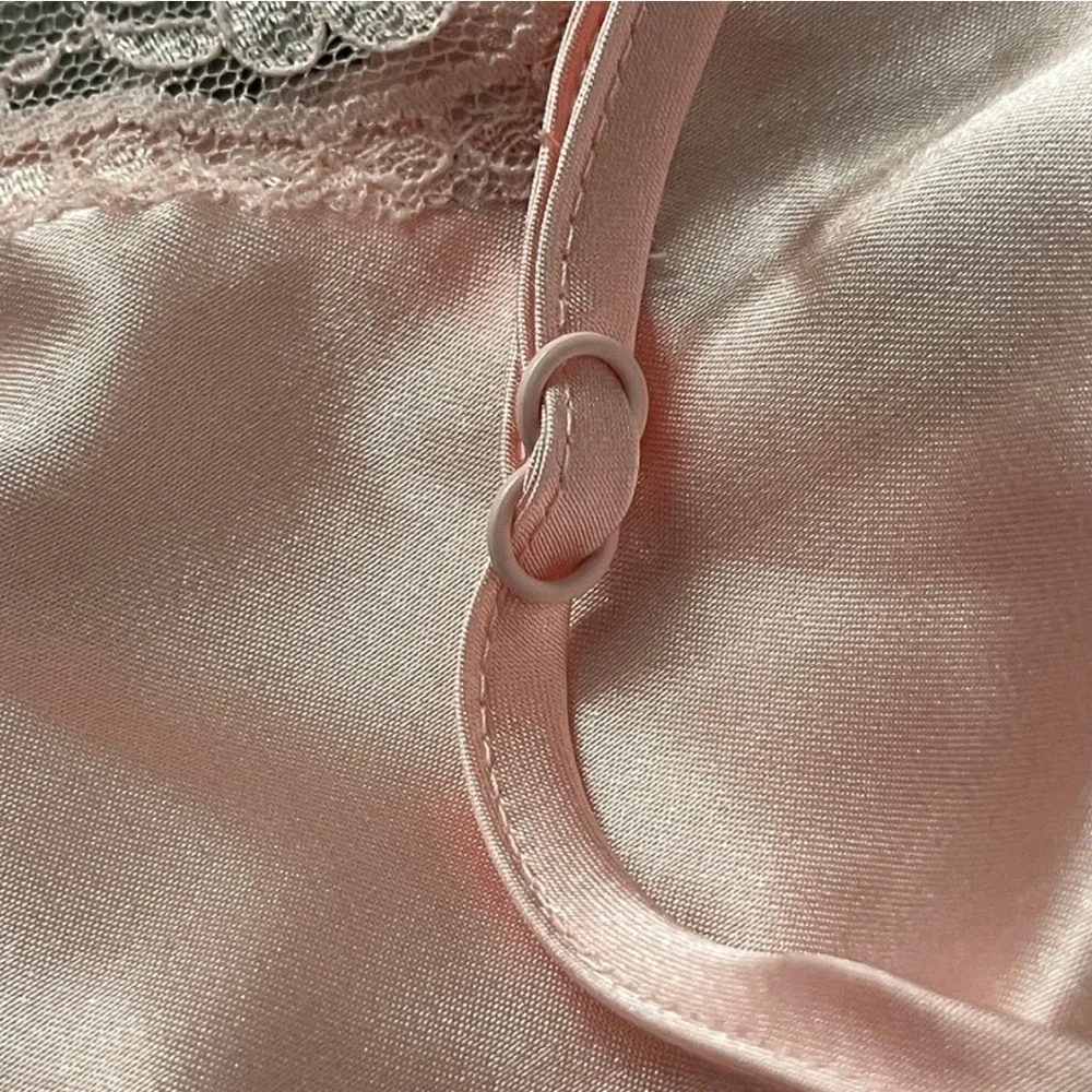 Gilligan & O’Malley Pink Satin Nightie size L